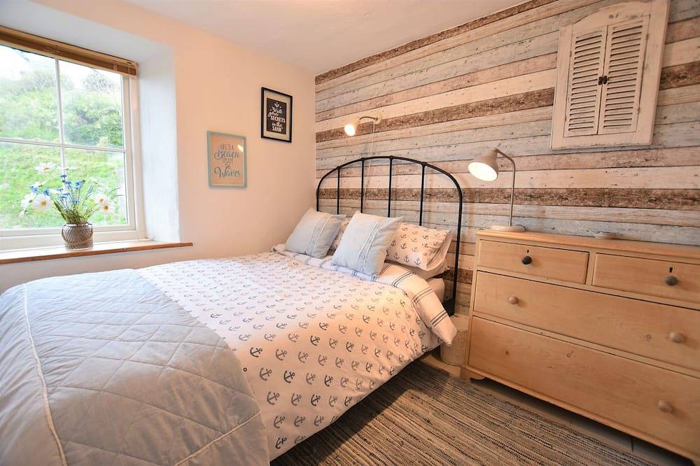 Adorable, Homely 4 Bedroom Peaceful Cottage Only Minutes Walks To Beach in Aberdyfi, Aberdovey