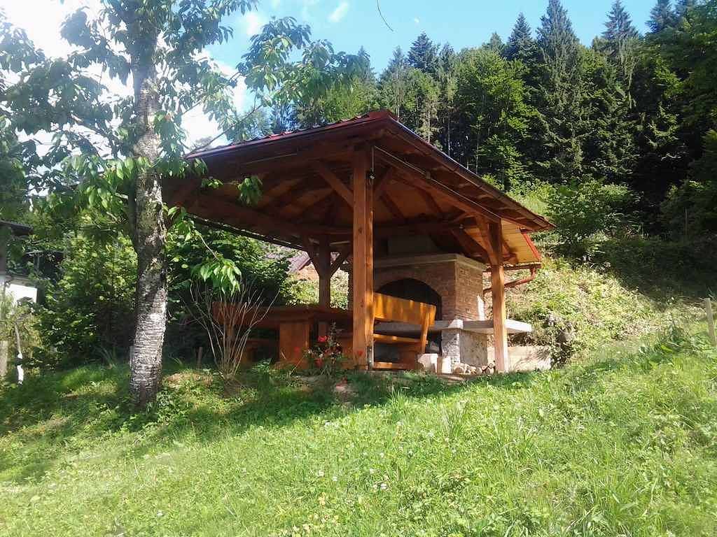Ferienhaus im Wald neben Fluß in Delnice, Primorje-Gorski Kotar