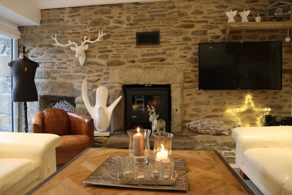 Lovely vacation home in the heart of Le Conquet in Le Conquet, Brest region