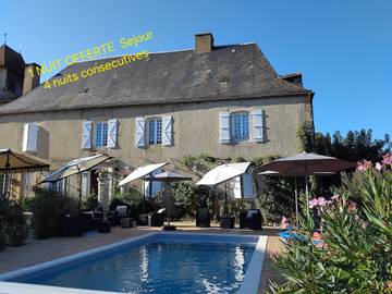 Chambre d’hôte pour 2 personnes, avec jardin et piscine en Dordogne