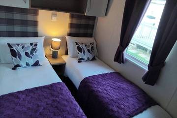 Static Caravan for 4 People in Ingoldmells, Lincolnshire, Photo 2