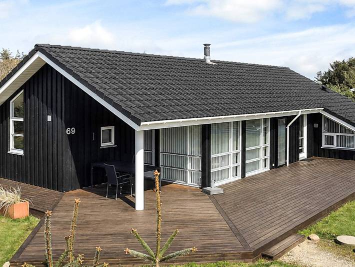 Ferienhaus für 8 Personen, mit Sauna und Whirlpool sowie Terrasse in Grønhøj Strand