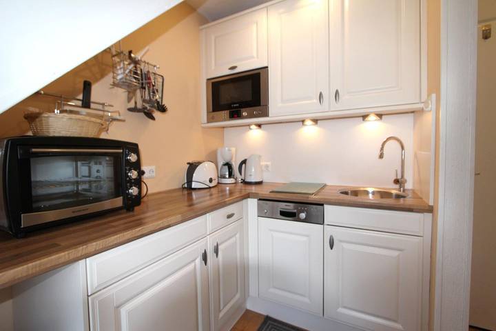 Ganze Wohnung, Liebevoll eingerichtetes Appartement im Ober- und Dachgeschoss in Nordfriesische Inseln (Schleswig-Holstein) (Schleswig-Holstein), Wenningstedt