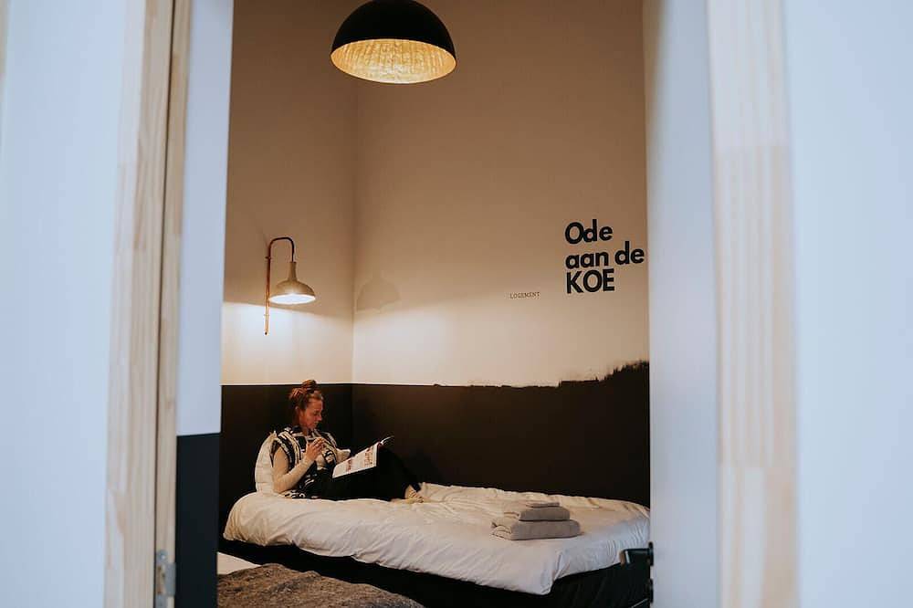 Sleeping in the Barn; a 6 p vacation home in the Noordoostpolder near Overijssel in Ijsselmeer