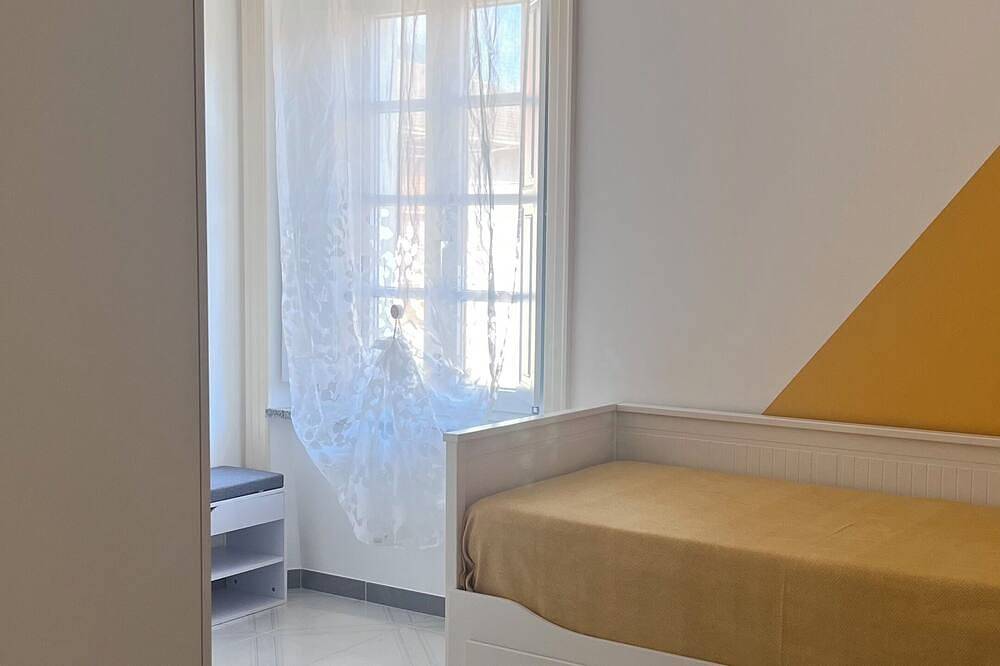 Appartamento intero, Appartamento in centro in palazzo d’epoca in Praia a Mare, Provincia di Cosenza