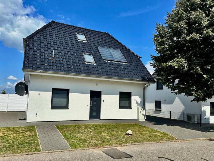 Ferienhaus für 9 Personen, mit Balkon und Terrasse sowie Garten und Sauna in Mecklenburgische Seenplatte - 4