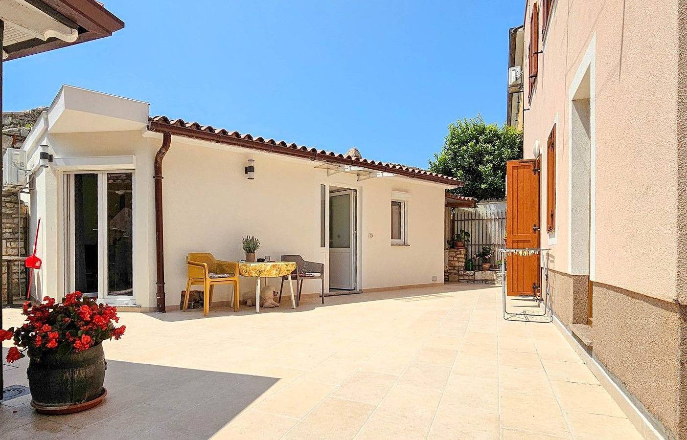 Hel ferieleilighet, Apartment in the center of the old town in Novigrad, Umag