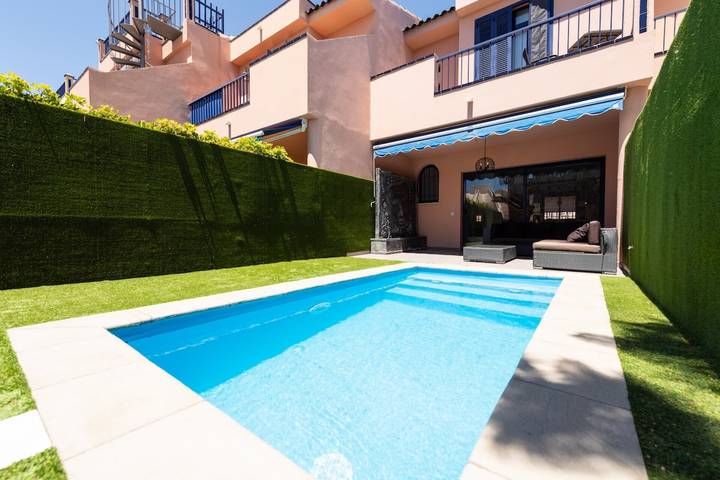 Villa for 4 people, with garden - 1