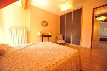 Location De Vacances pour 4 Personnes dans Montillot, Arrondissement d'Avallon, Photo 3