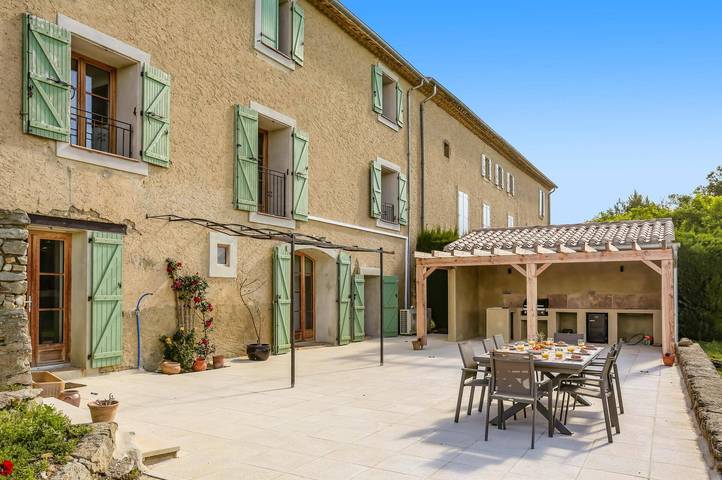 Location de vacances pour 8 personnes, avec jardin à Azillanet - 4