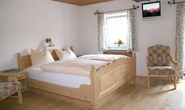 Bauernhof für 2 Personen, mit Balkon/Terrasse und Balkon, kinderfreundlich in Oberbayern - 2