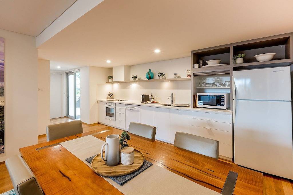 Ganze Wohnung, Azura 6 Apartment, luxuriöse Unterkunft in der Hauptstraße: zu Fuß zum Strand und in die Stadt in Dunsborough, Western Australia
