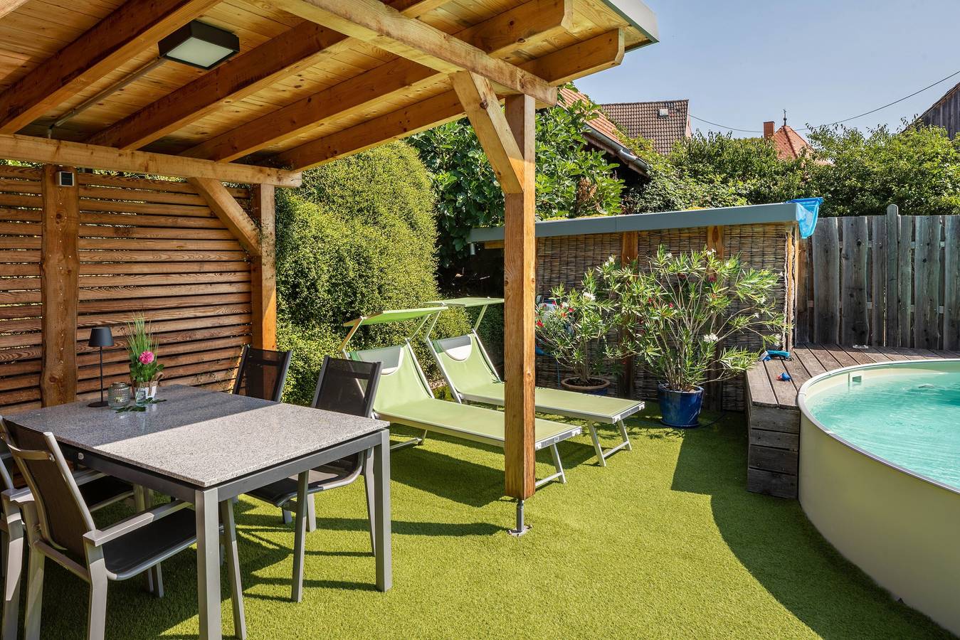 Modernes Ferienhaus Paula mit Pool am Kaiserstuhl in Ihringen, Kaiserstuhl