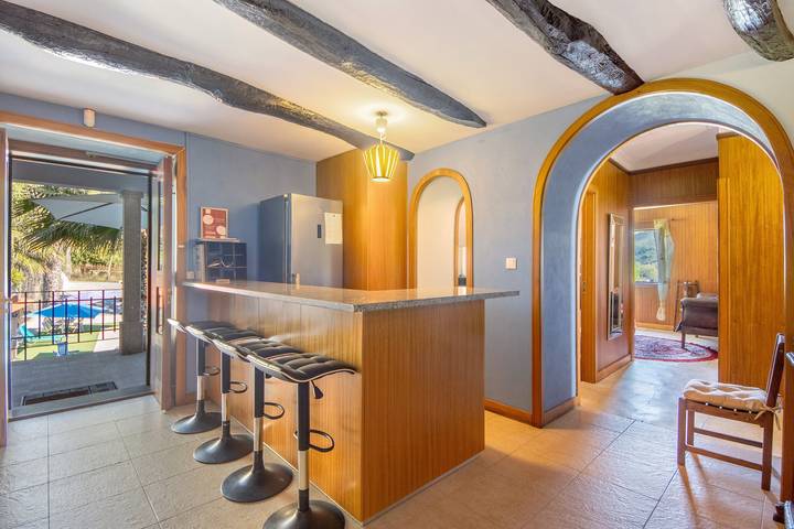 Ganze Wohnung, Ferienwohnung 'Porto Douro - 1' mit Gemeinschaftspool, gemeinsamer Terrasse und Wlan in Foz do Sousa e Covelo, Porto Distrikt