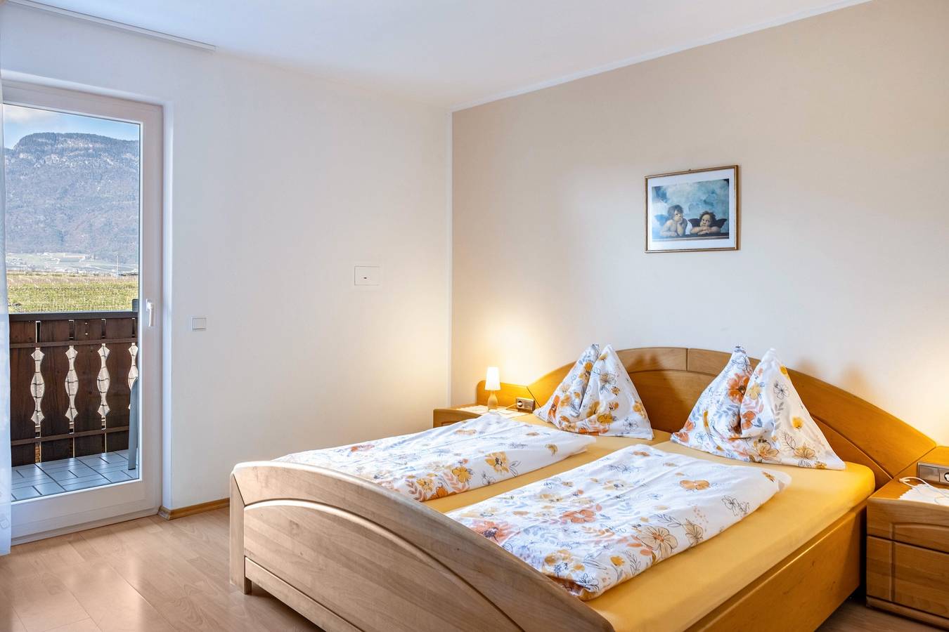 Boerderij "Valtlhof - Apt 1" met Gemeenschappelijk Zwembad, Gemeenschappelijke Tuin & Wifi in Girlan, Eppan an der Weinstraße