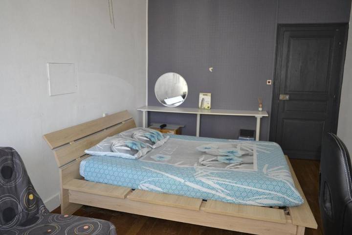 Chambre d’hôte pour 2 personnes, avec terrasse, animaux acceptés à Chef-Boutonne - 2