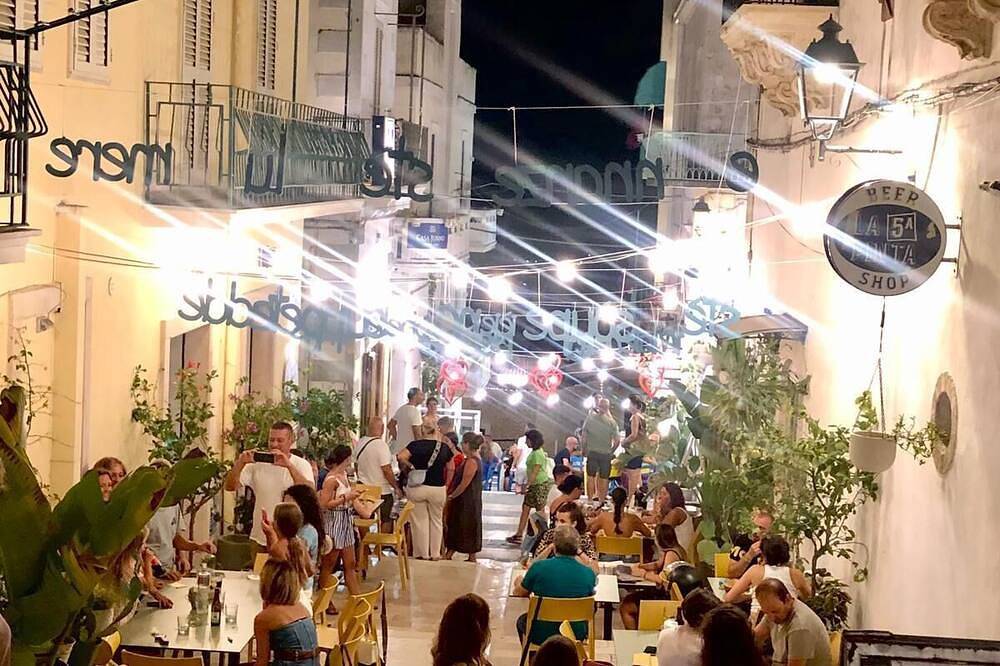 Gargano-mattinata: Casa Mami. Tipica Casetta nel Centro del Paese in Mattinata, Gargano