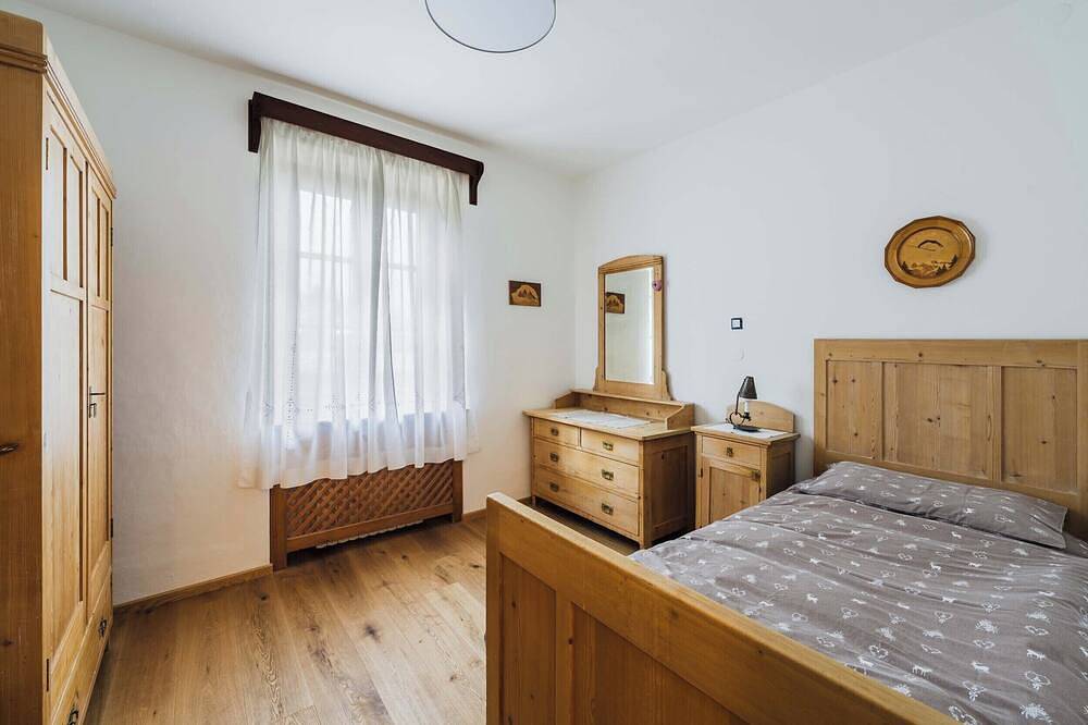 Ganze Wohnung, Alessandra Apartment - Spacious and bright ground-floor apartment near pedestrian-cycleway in Cortina d'Ampezzo, Dolomiti Superski