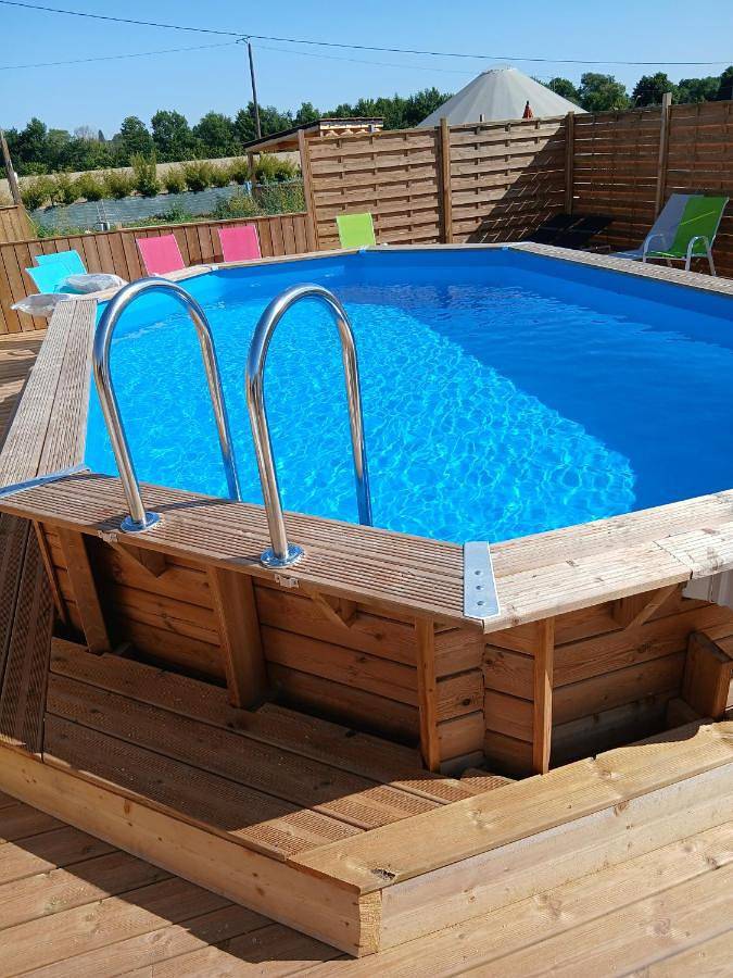 Chalet pour 4 personnes, avec jacuzzi ainsi que jardin et terrasse dans la Sarthe - 2