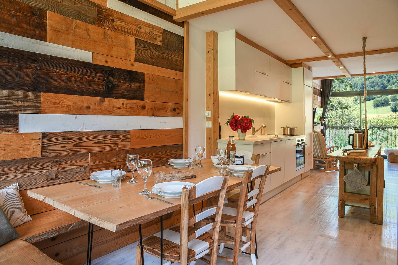 Casa de vacaciones 'Fayard' con vistas a la montaña, terraza privada y Wi-Fi in Aillon-le-Jeune, Chambéry region