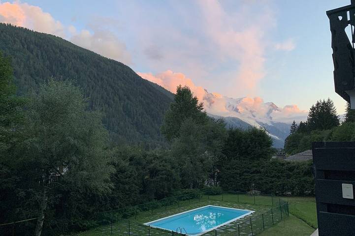 Vacation rental for 8 people, with Balcony and Yard in Chamonix-Mont-Blanc