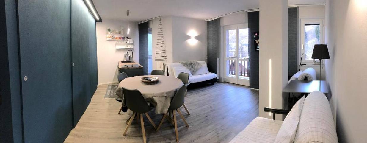 Gîte pour 4 personnes, avec Balcon ainsi que Terrasse et Vue à Limone Piemonte