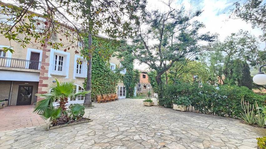 Casa rural para 24 personas, con Balcón y Terraza además de Jardín y Vistas en Alforja - 2