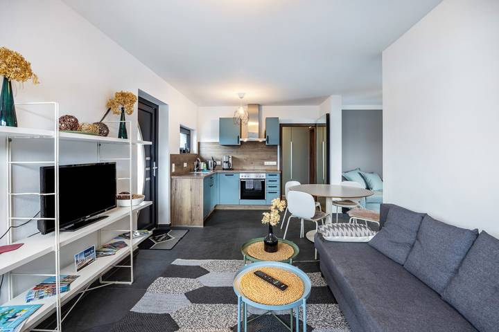Ganze Wohnung, Ferienwohnung 'Sonnenwind Am Hainer See' mit Seeblick und Wi-Fi in Rötha, Hainer See