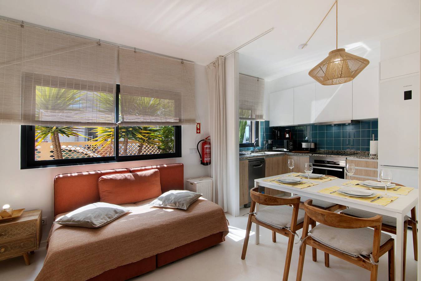 Ferienhaus 'Rooftop Retreat' mit Meerblick, Wi-Fi und Klimaanlage in Faro Distrikt