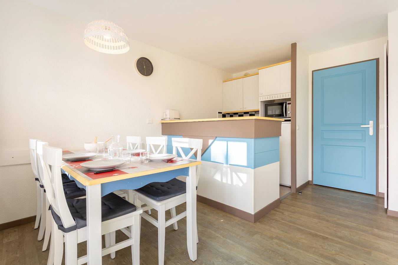 Ganze Wohnung, La Parenthèse Bleue – Meerblick und Pool in Fouesnant, Côte de Cornouaille