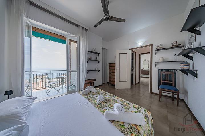 Appartamento intero, [Classic Breeze] vista mare • terrazza • wi-fi in Varazze (Città), Varazze
