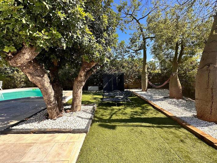 Chalet para 8 personas, con Balcón y Terraza además de Jardín y Piscina en Campo de Turia - 3