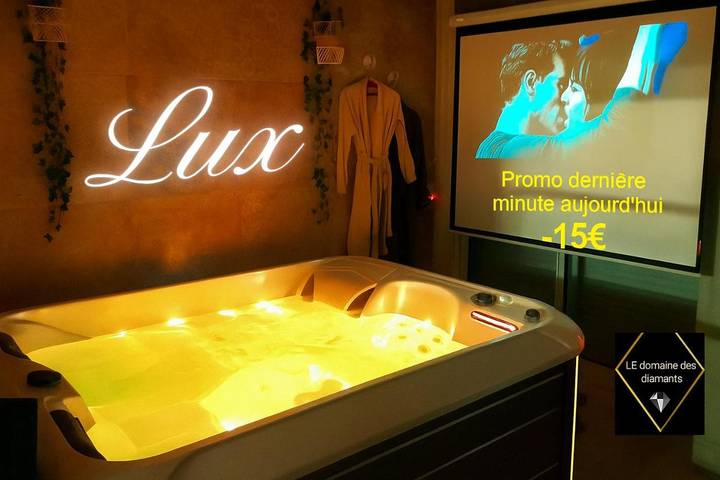 Gîte pour 2 personnes, avec sauna et jardin ainsi que jacuzzi et terrasse à Aulnoy-lez-Valenciennes