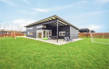 Ferienhaus für 8 Personen, mit Terrasse und Sauna sowie Whirlpool und Garten in Råde Strand