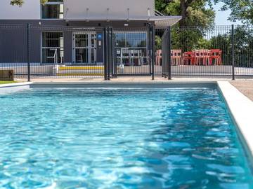 Hôtel pour 2 personnes, avec jardin et piscine à Le Cannet-des-Maures