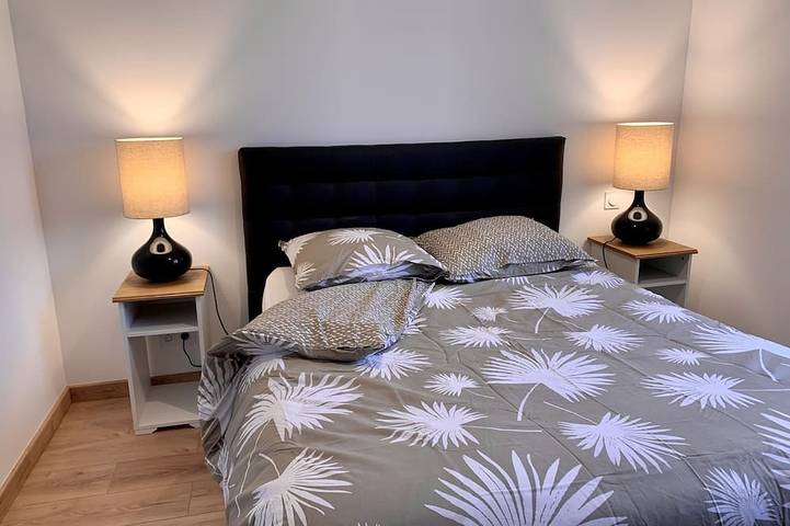 Gîte pour 4 personnes, avec terrasse et jardin à Baume-les-Dames - 2