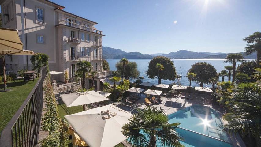 Hotel für 4 Personen, mit Balkon und Terrasse sowie Garten und Pool in Cannero Riviera