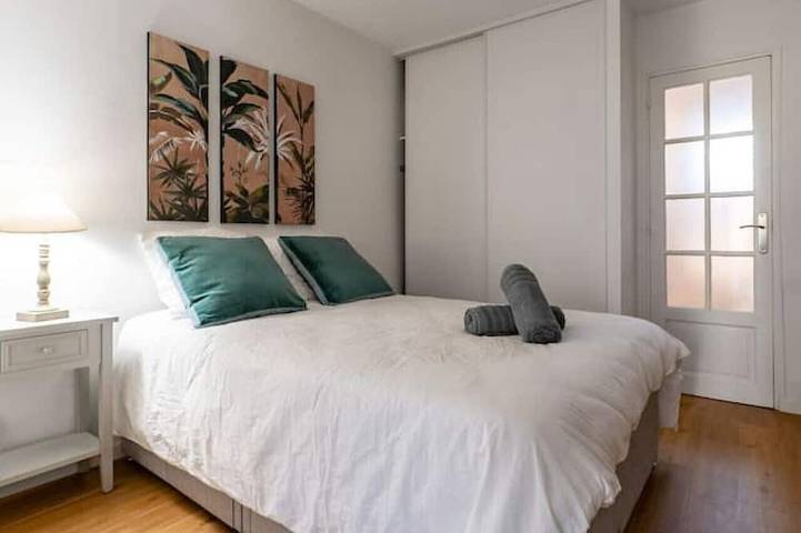 Ganze Wohnung, Charmante 3-Zimmer-Wohnung im Zentrum, neu renoviert mit Garten in Vichy, Vichy und Umgebung