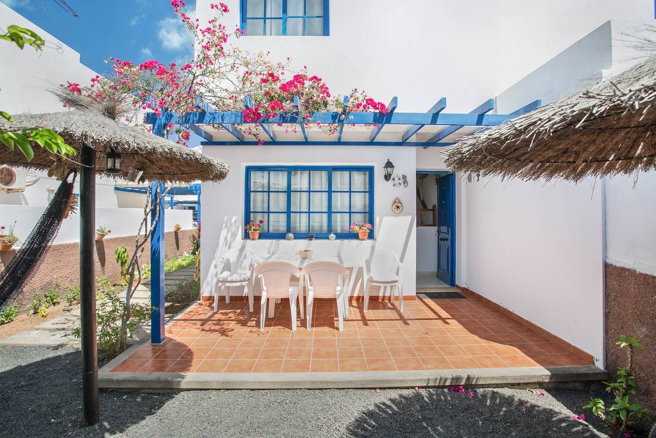 Vacation Home 'Rosa' with Private Terrace, Private Garden and Wi-Fi in Playa Blanca, Yaiza