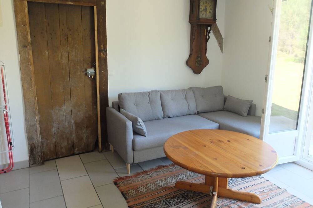 Großes Ferienhaus in Mézos mit Großer Terrasse in Mézos, Landes