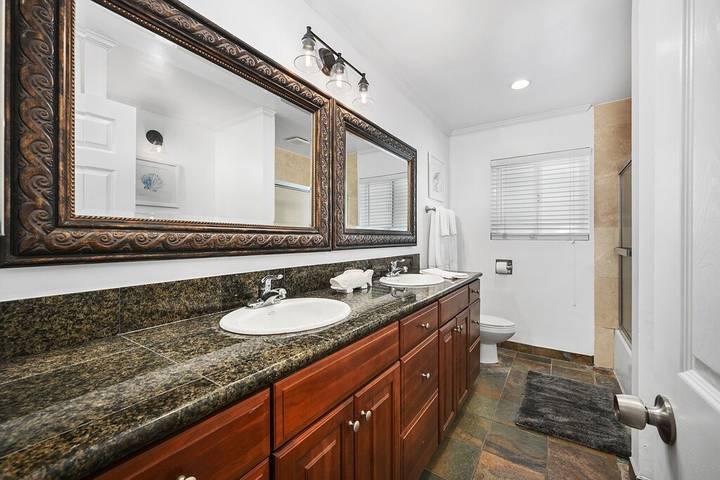 Vacation rental for 9 people, with terrace, with pets in Newport Beach