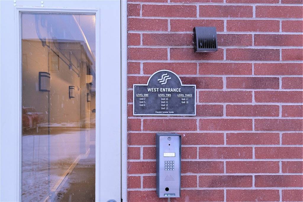 Ganze Wohnung, Downtown Waterview Condo at Edgewater in Manistee, Manistee County