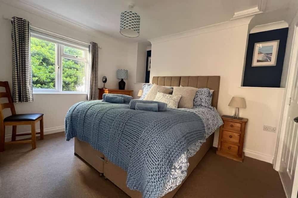 Entire apartment, Popular 1 bed apartment on Woolacombe seafront  with fantastic sea views in Woolacombe, Devon