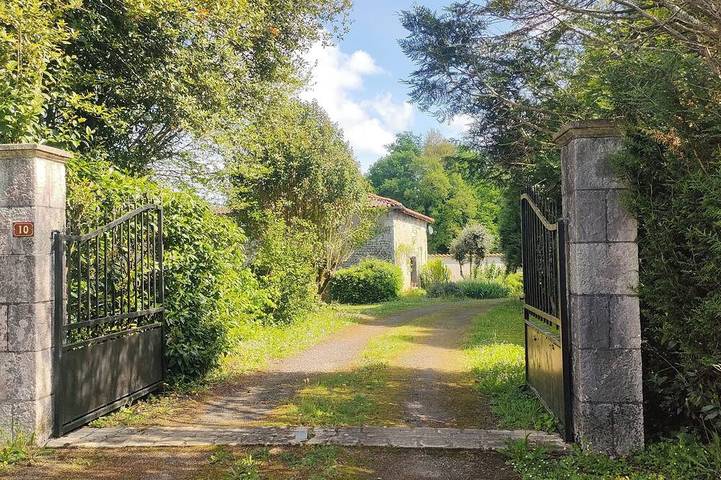 Gîte pour 4 personnes à Villiers-le-Roux