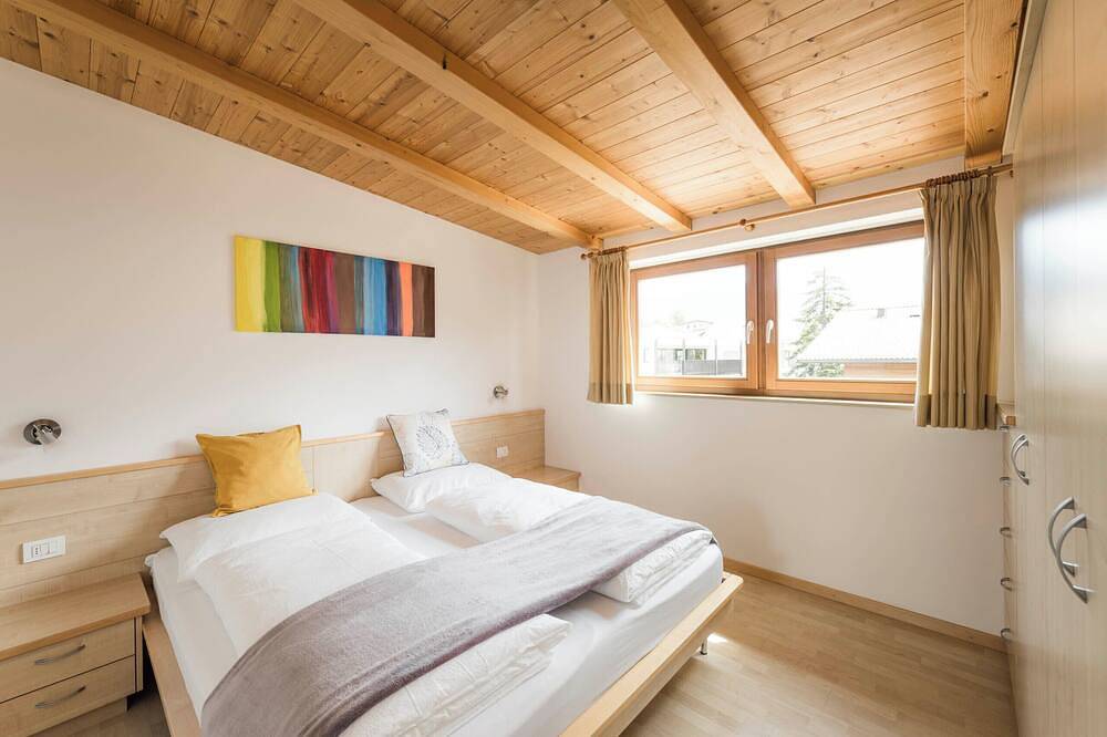 Ganze Wohnung, Weinberg Apartments mit Brixen Südtirol Guest Pass und herrlicher Aussicht in Raas, Natz-Schabs