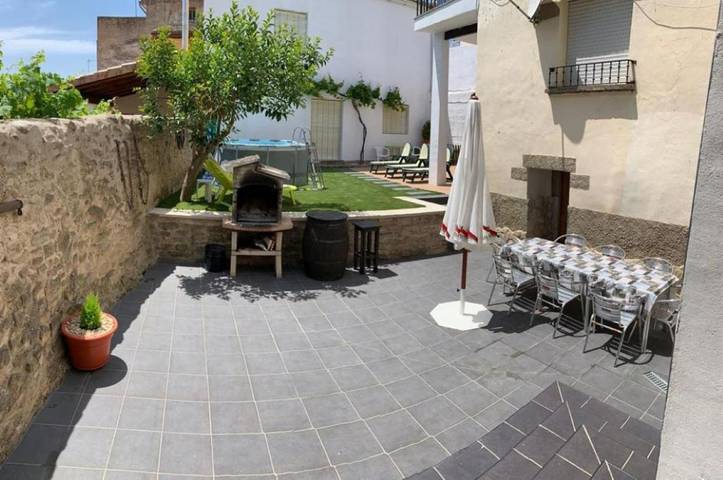 Casa rural para 8 personas, con piscina además de jardín y vistas en Tierra Estella - 4