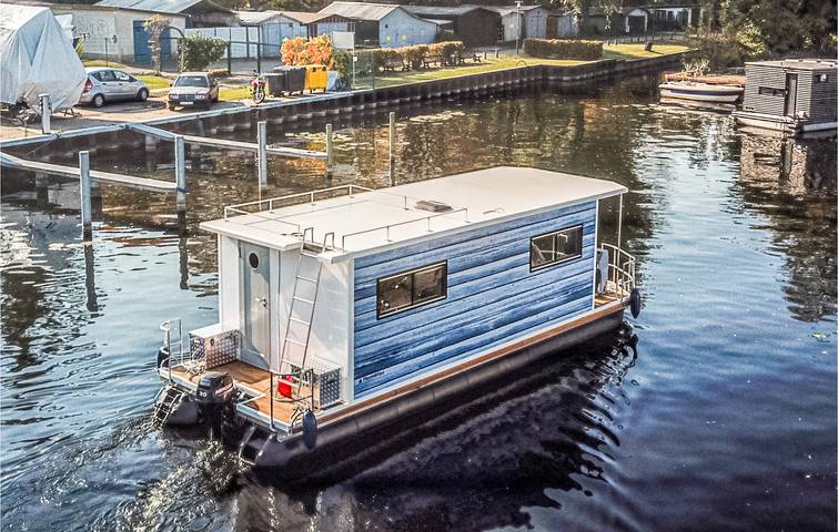 Hausboot für 4 Personen, mit Garten und Seeblick in Brandenburg