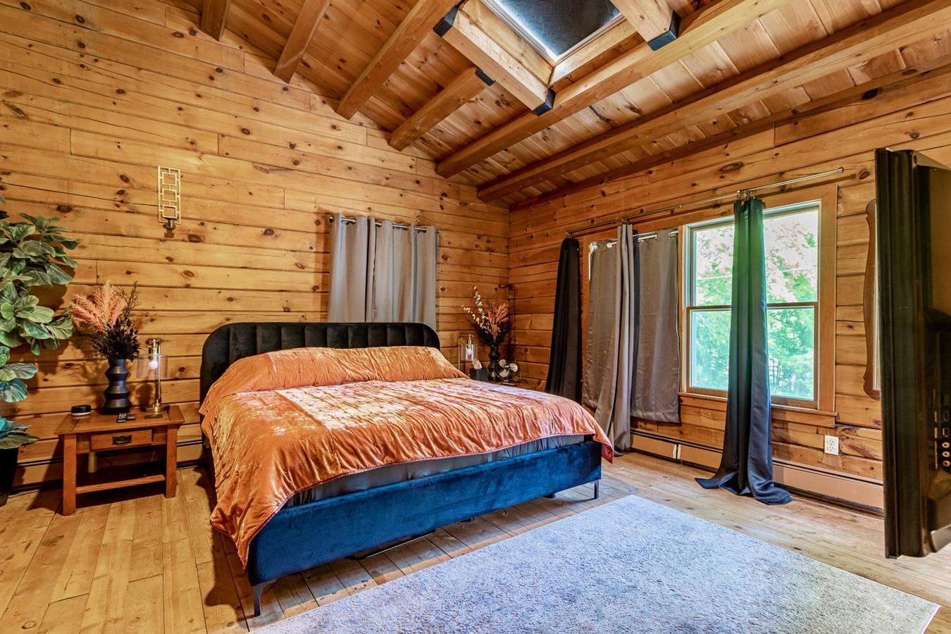 Entire studio, Rustic&Modern Cabin w/ Hot Tub! (1.5 hrs from Nyc) in Orange County (NY)