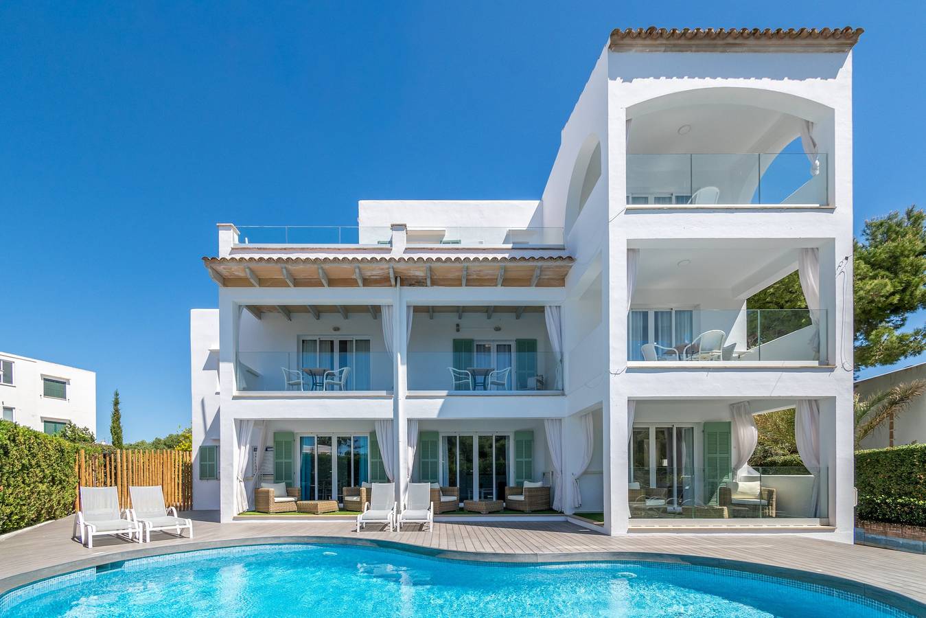 Entire apartment, Apartment 'A De 1 Dormitorio' with Shared Pool, Wi-Fi and Air Conditioning in Cala Serena, Felanitx