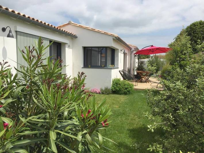 Chambre d’hôte pour 3 personnes, avec vue et jardin - 1